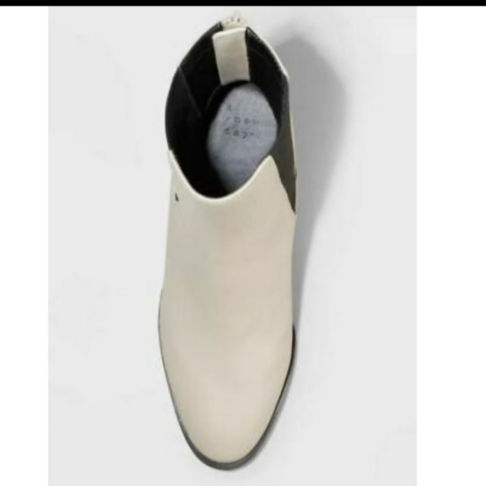 Women's Itzel Chelsea Boots - A New Day™ like new condition. - Picture 3 of 6